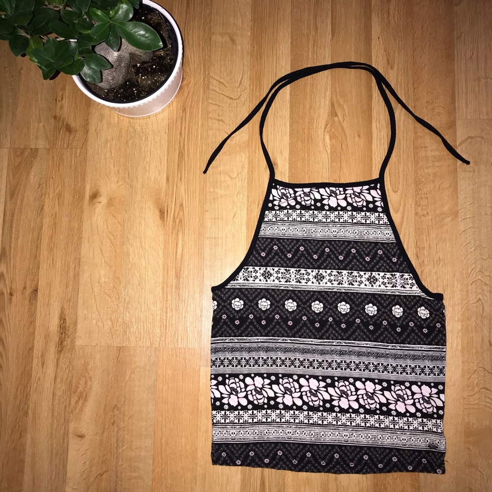 AEO First Essentials Cropped Halter Top - Picture 2 of 4